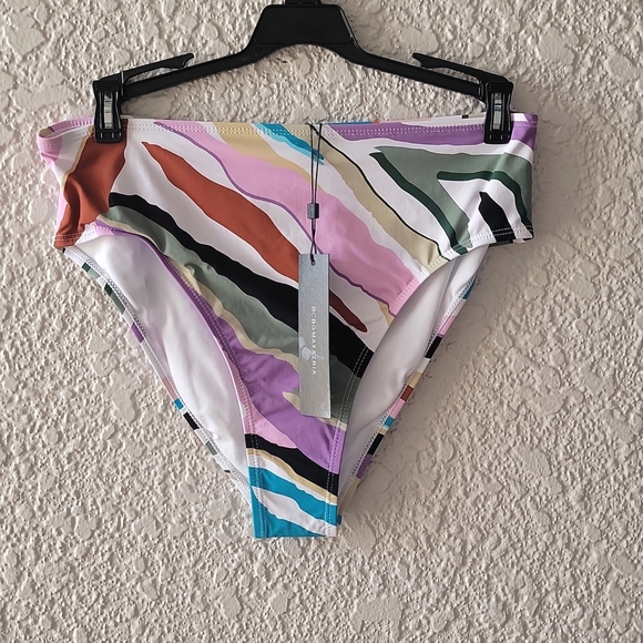 BCBGmaxAzria Long Sleeve Swimsuit - Picture 13 of 15
